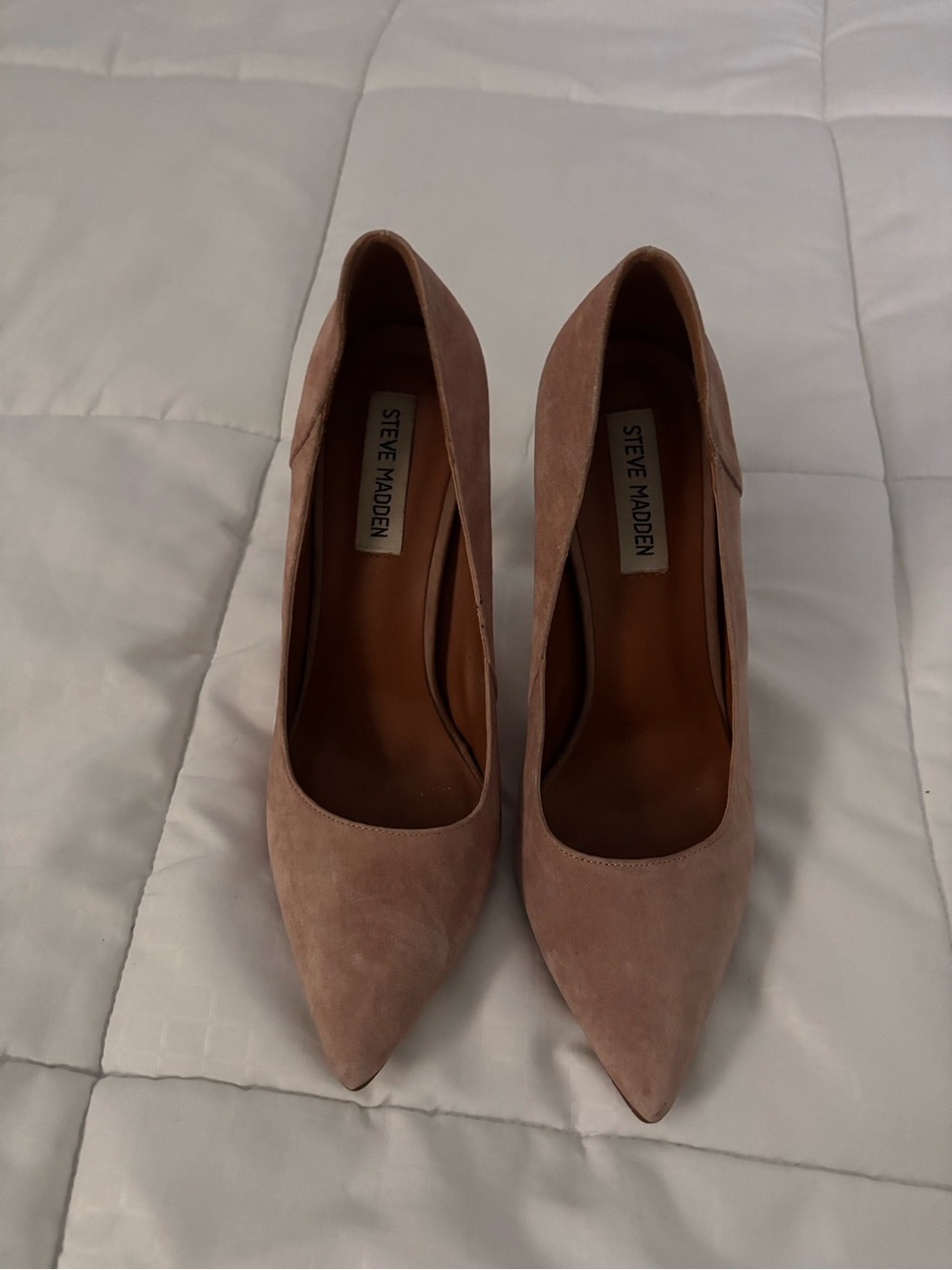 Steve Madden Beige Suede Pointed-Toe Pumps